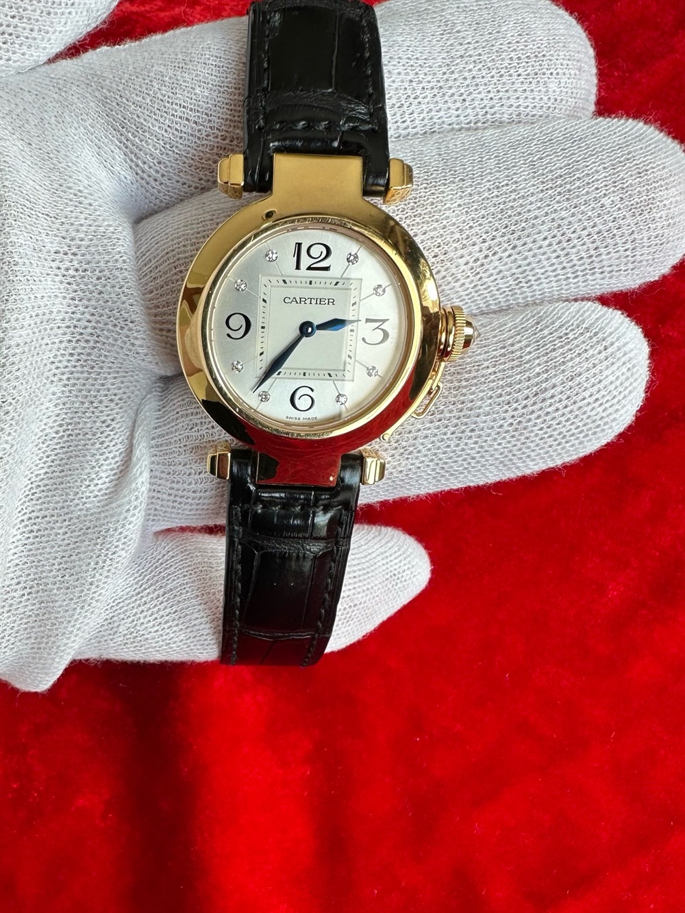 Cartier Pasha 2811 18K Yellow Gold Diamond Dial 32mm Watch